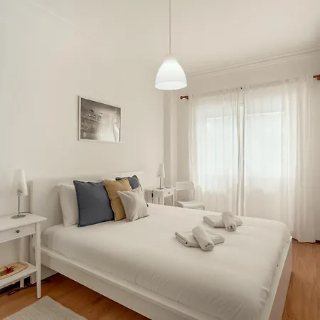 By Homing Apartman